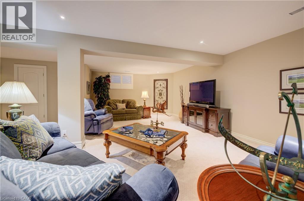 175 Stonecroft Way, New Hamburg, Ontario  N3A 4R2 - Photo 35 - 40817398