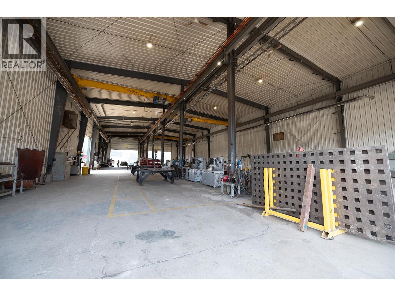 9100 Grainger Road, Canal Flats, British Columbia  V0B 1B0 - Photo 11 - 10382233