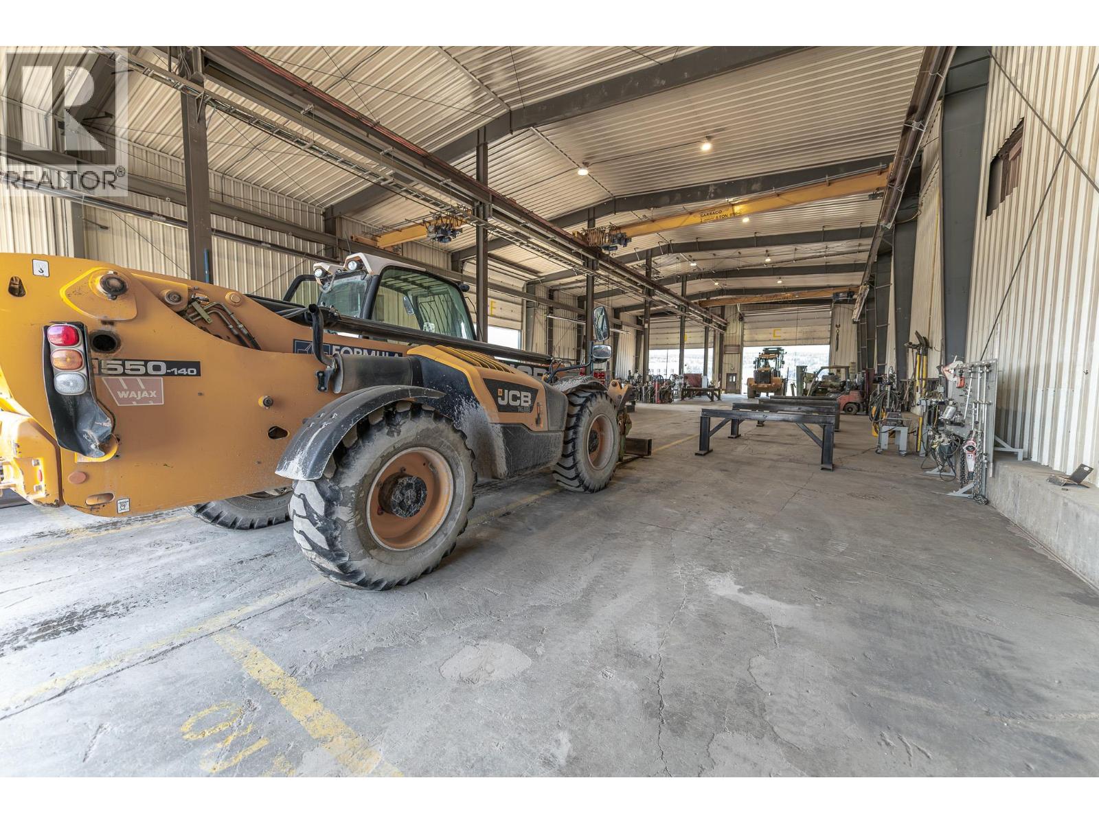 9100 Grainger Road, Canal Flats, British Columbia  V0B 1B0 - Photo 15 - 10382233