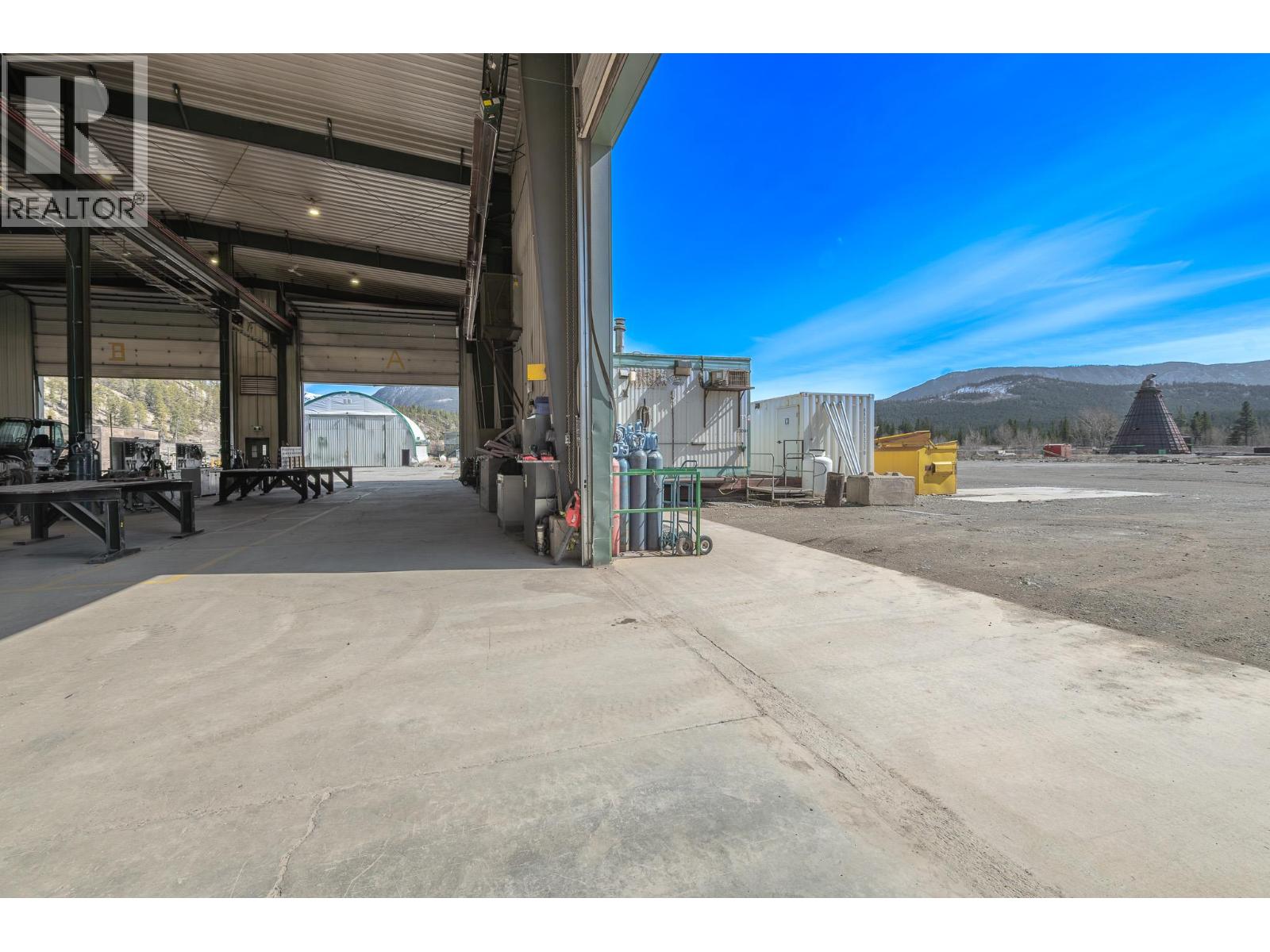 9100 Grainger Road, Canal Flats, British Columbia  V0B 1B0 - Photo 24 - 10382233