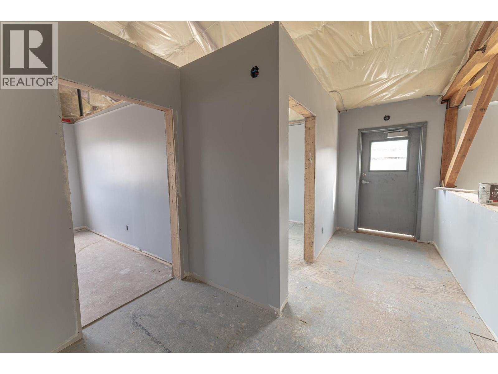 9100 Grainger Road, Canal Flats, British Columbia  V0B 1B0 - Photo 51 - 10382233