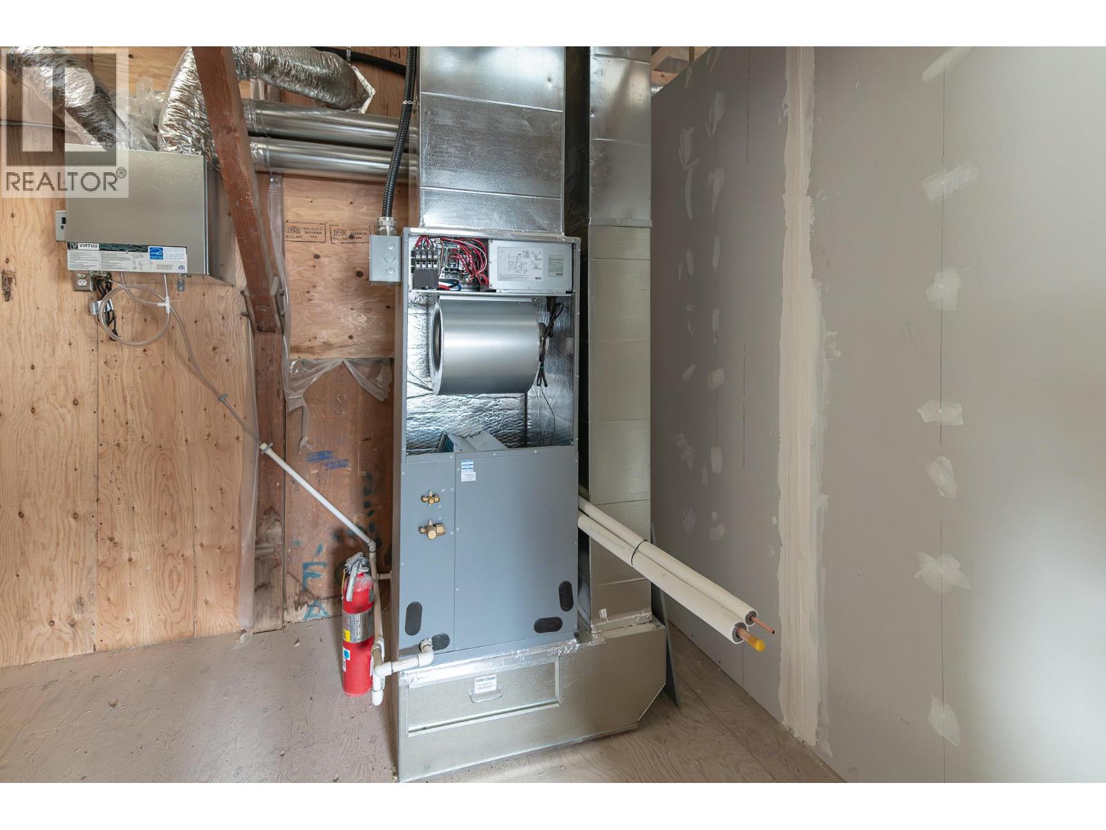 9100 Grainger Road, Canal Flats, British Columbia  V0B 1B0 - Photo 53 - 10382233