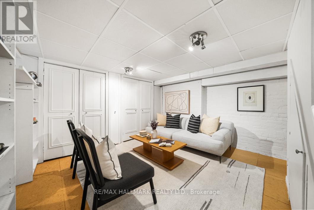 31 Tiverton Avenue, Toronto, Ontario  M4M 2M1 - Photo 25 - E12964066