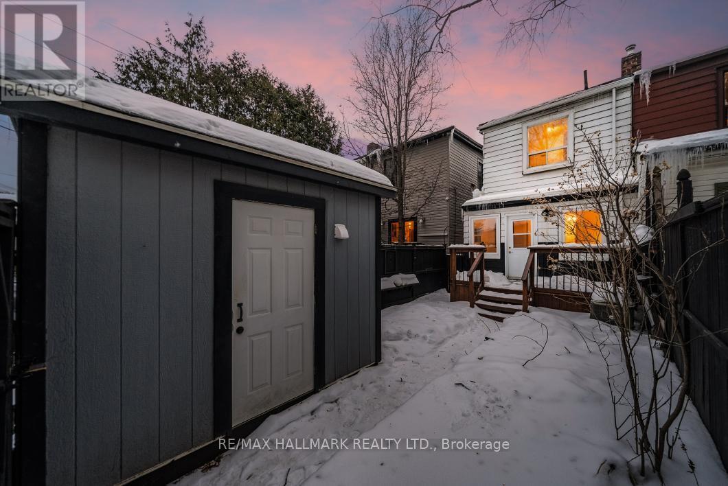 31 Tiverton Avenue, Toronto, Ontario  M4M 2M1 - Photo 33 - E12964066