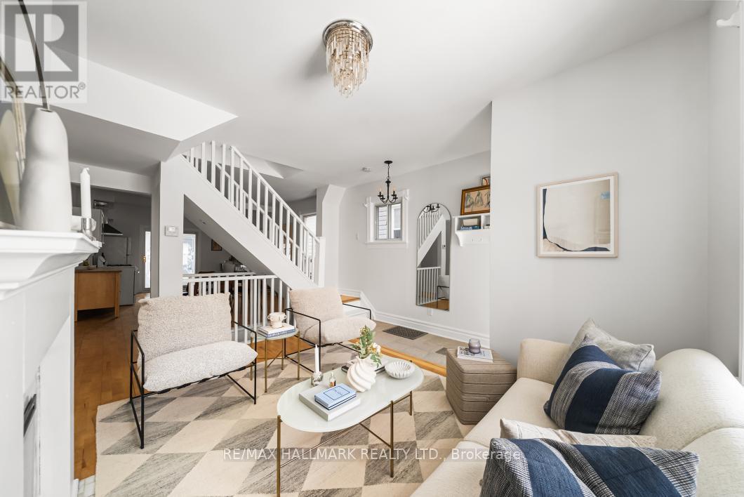 31 Tiverton Avenue, Toronto, Ontario  M4M 2M1 - Photo 7 - E12964066