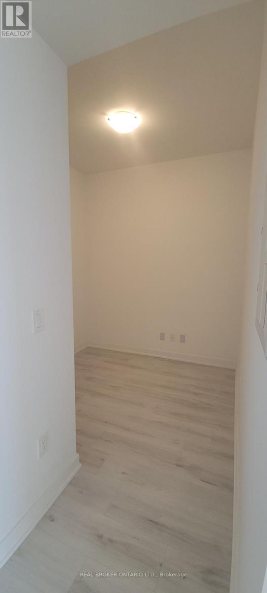 206 - 1010 Sandy Beach Road, Pickering, Ontario  L1W 0C7 - Photo 3 - E12964092