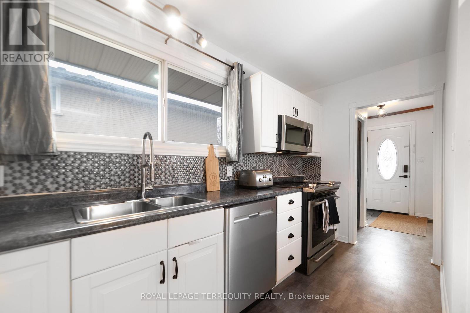 90 Keewatin Street S, Oshawa, Ontario  L1H 6Z1 - Photo 9 - E12964124