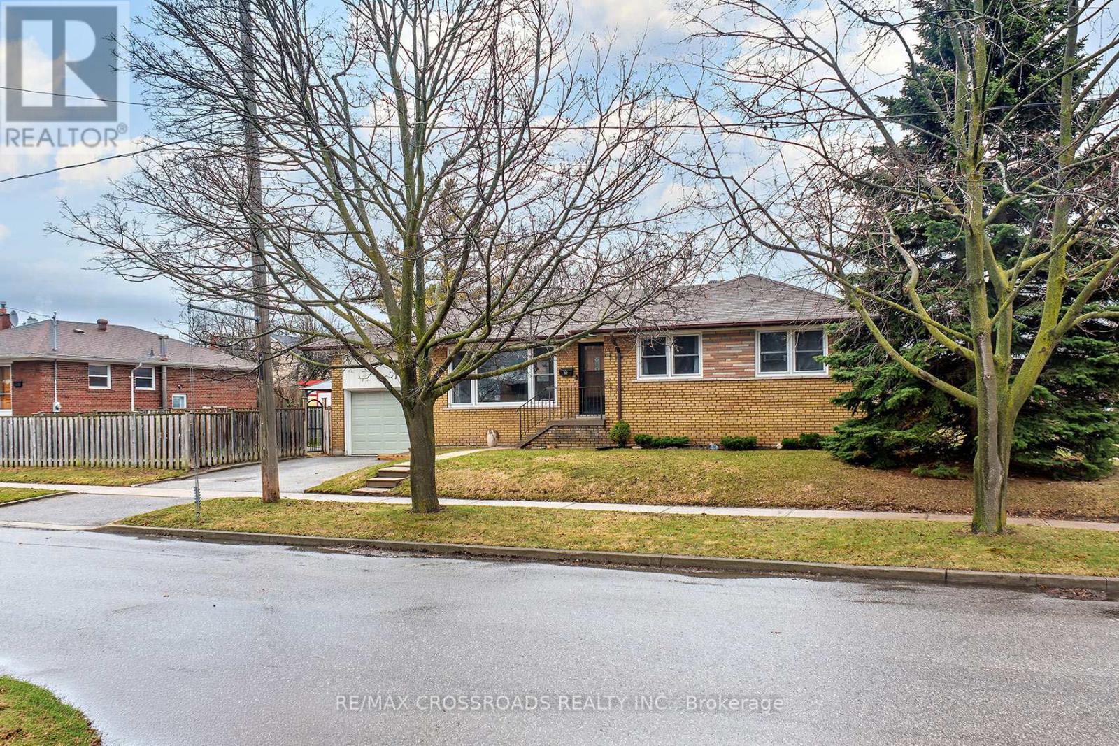 32 Kim Court, Toronto, Ontario  M1K 3R6 - Photo 33 - E12964130