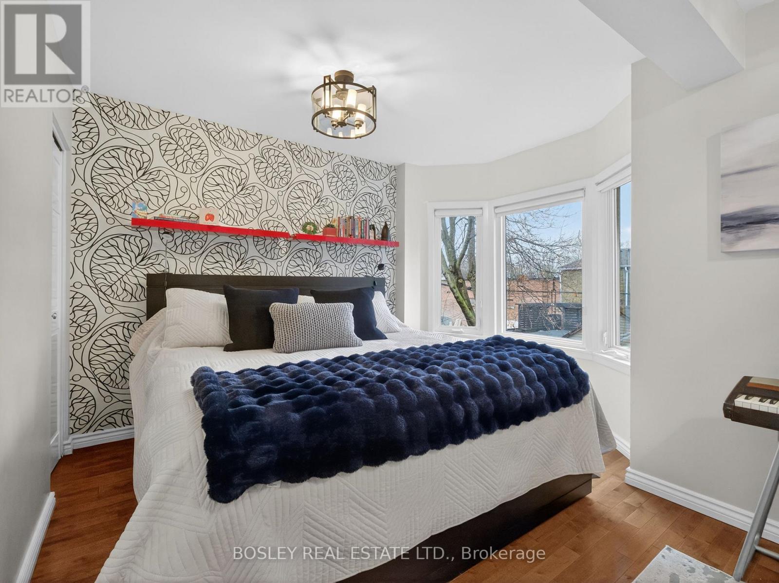 14 Coady Avenue, Toronto, Ontario  M4M 2Y8 - Photo 12 - E12964140