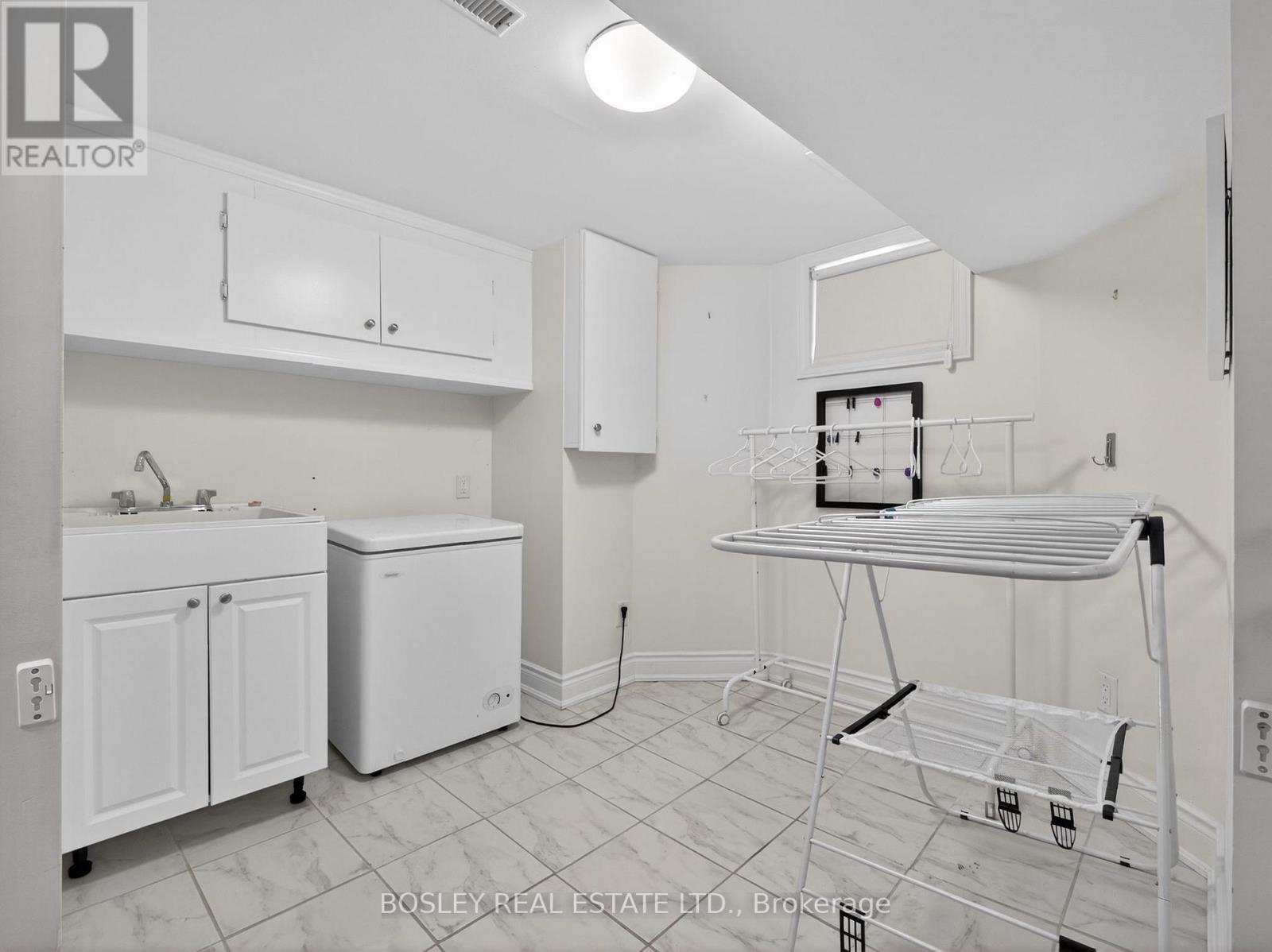 14 Coady Avenue, Toronto, Ontario  M4M 2Y8 - Photo 23 - E12964140