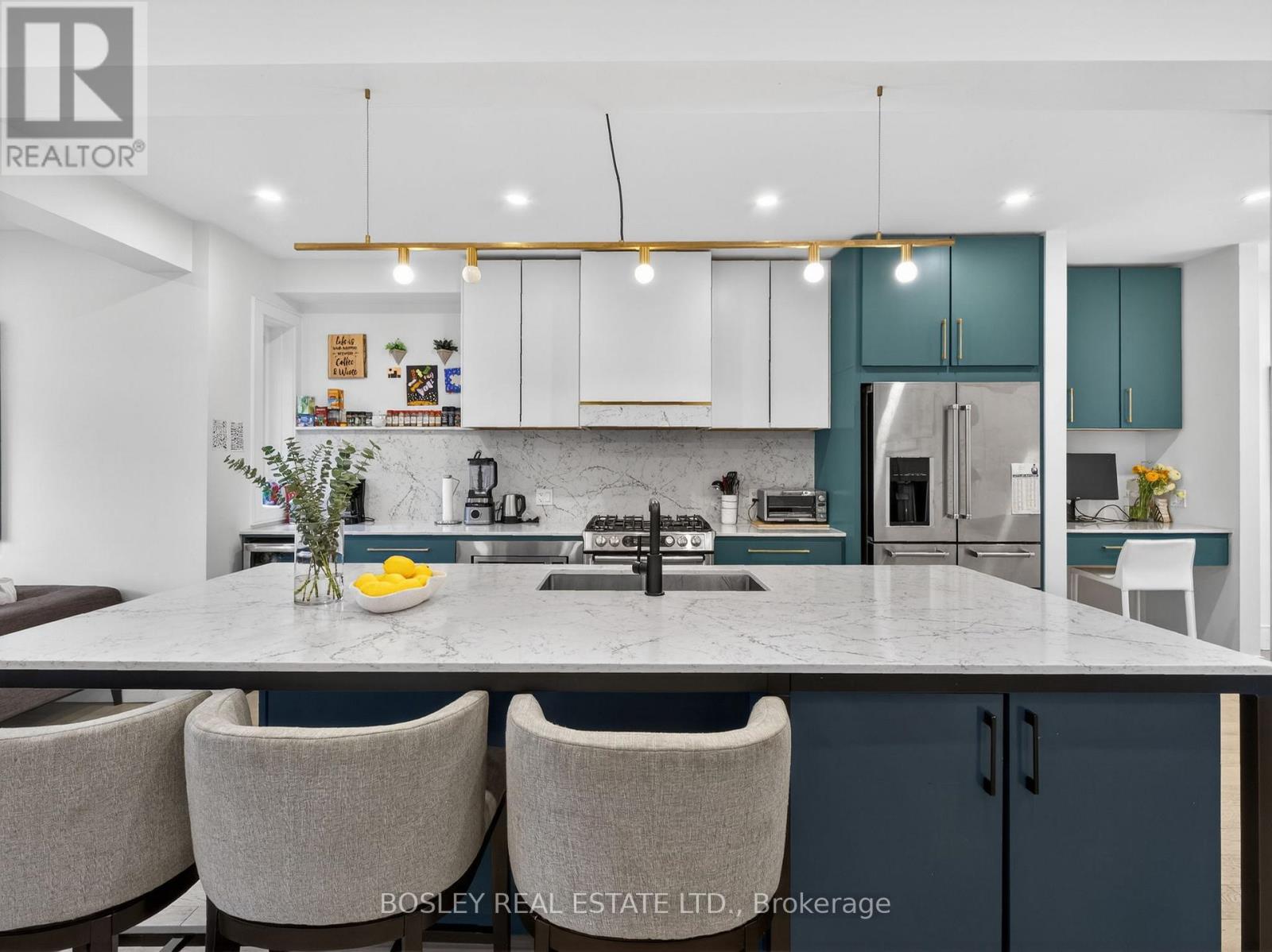 14 Coady Avenue, Toronto, Ontario  M4M 2Y8 - Photo 4 - E12964140