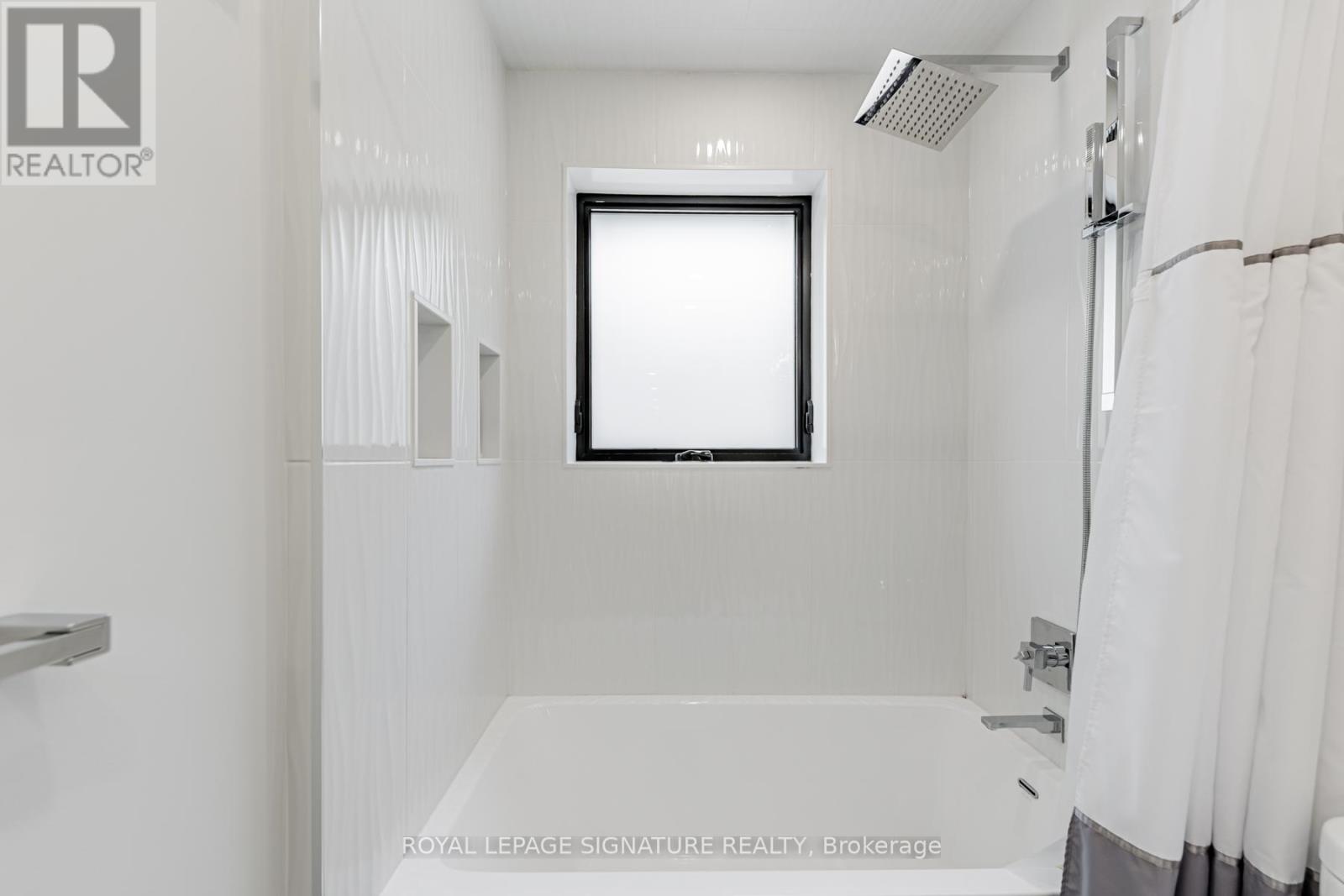 16 Boem Avenue, Toronto, Ontario  M1R 3T1 - Photo 25 - E12964154