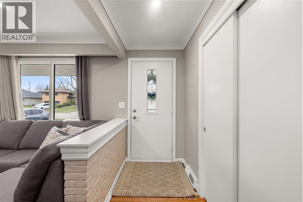 1064 Virginia Avenue, Windsor, Ontario  N8S 2Y7 - Photo 4 - 26007191