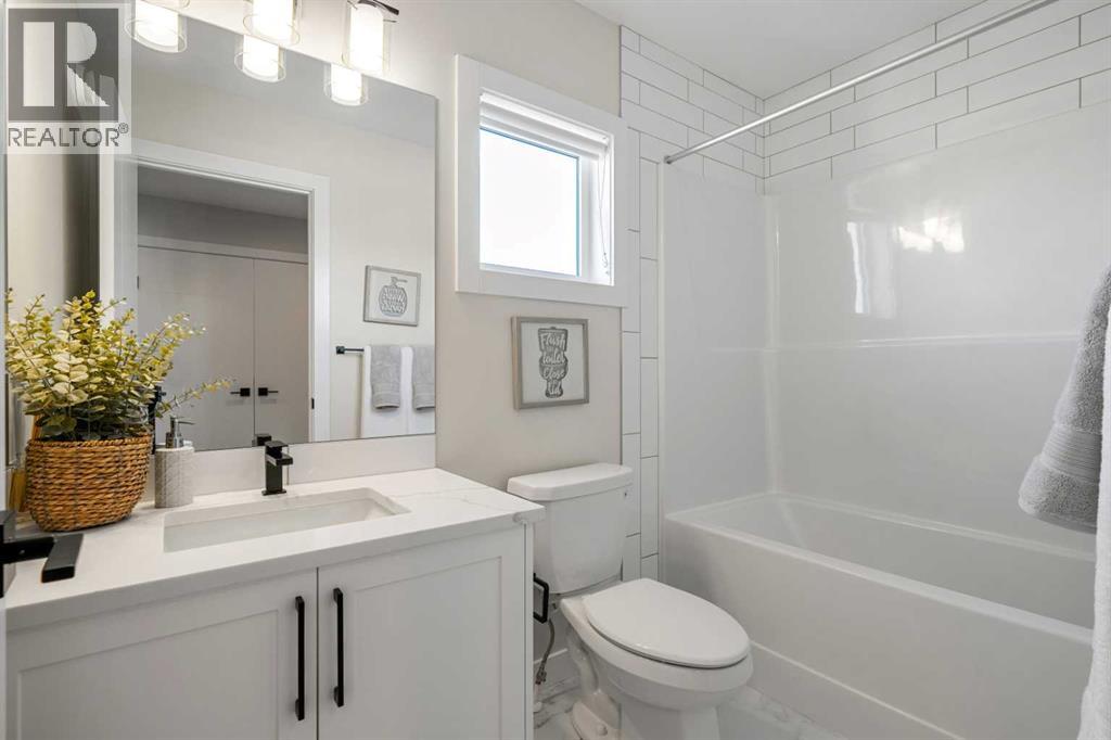 687 Homestead Drive NE, Calgary, Alberta  T3J 5V6 - Photo 12 - A2294682