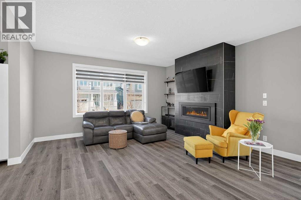 167 Yorkstone Way Sw, Calgary, Alberta  T2X 4S3 - Photo 6 - A2295135