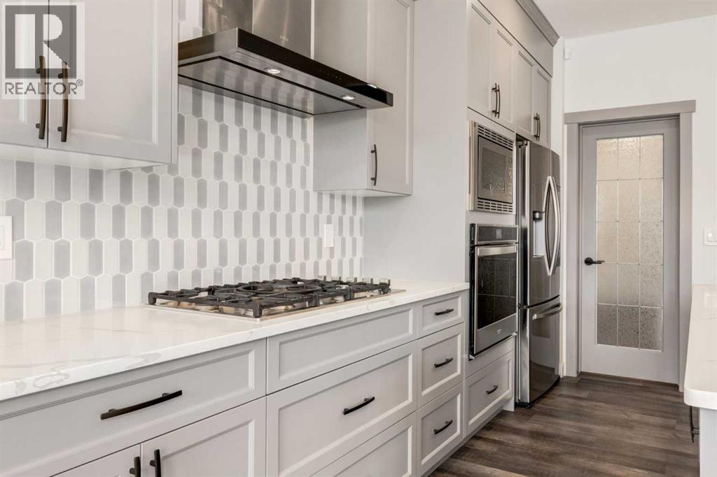 142 Cranbrook Park SE, Calgary, Alberta  T3M 3C2 - Photo 6 - A2298372