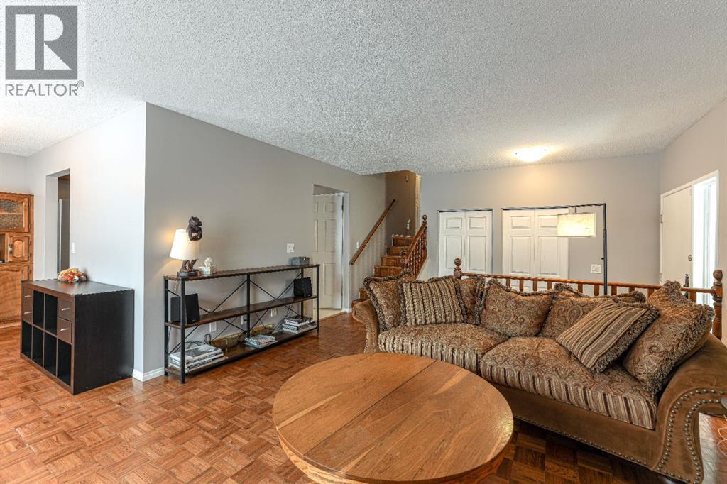 824 Whitemont Drive NE, Calgary, Alberta  T1Y 3N1 - Photo 9 - A2299462