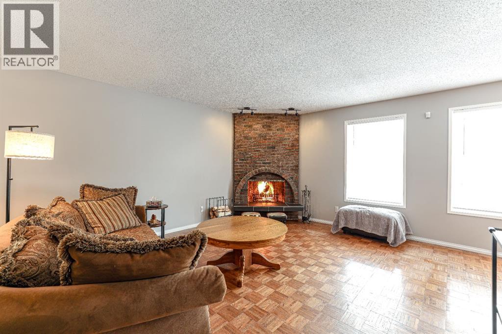 824 Whitemont Drive NE, Calgary, Alberta  T1Y 3N1 - Photo 4 - A2299462