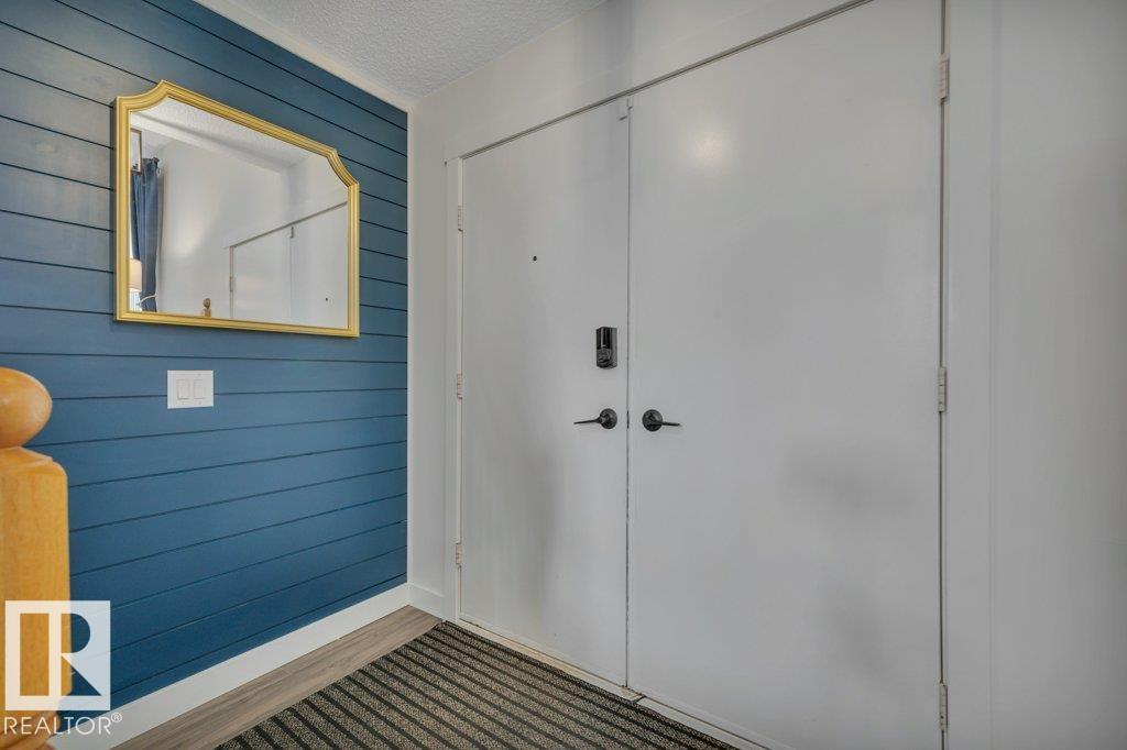 10721 33a Av Nw, Edmonton, Alberta  T6J 2Z5 - Photo 5 - E4480856