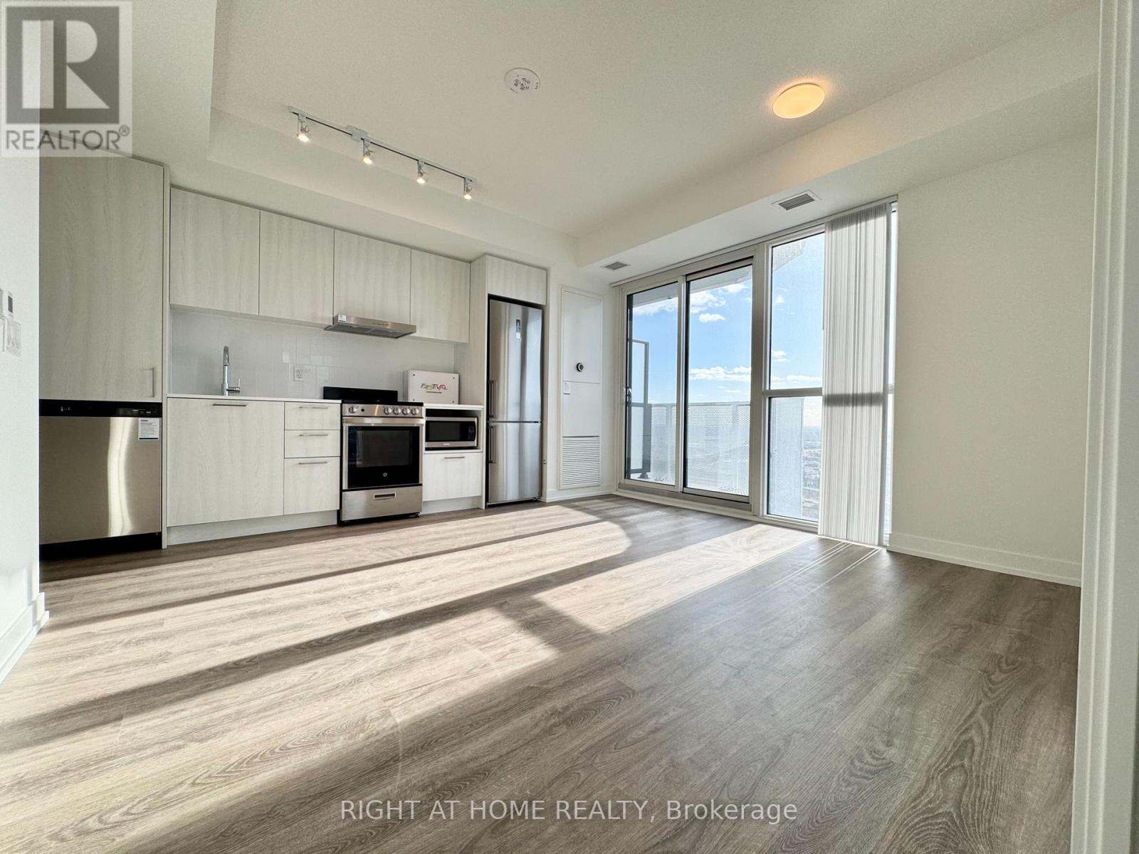 3311 - 195 COMMERCE STREET, Vaughan, Ontario