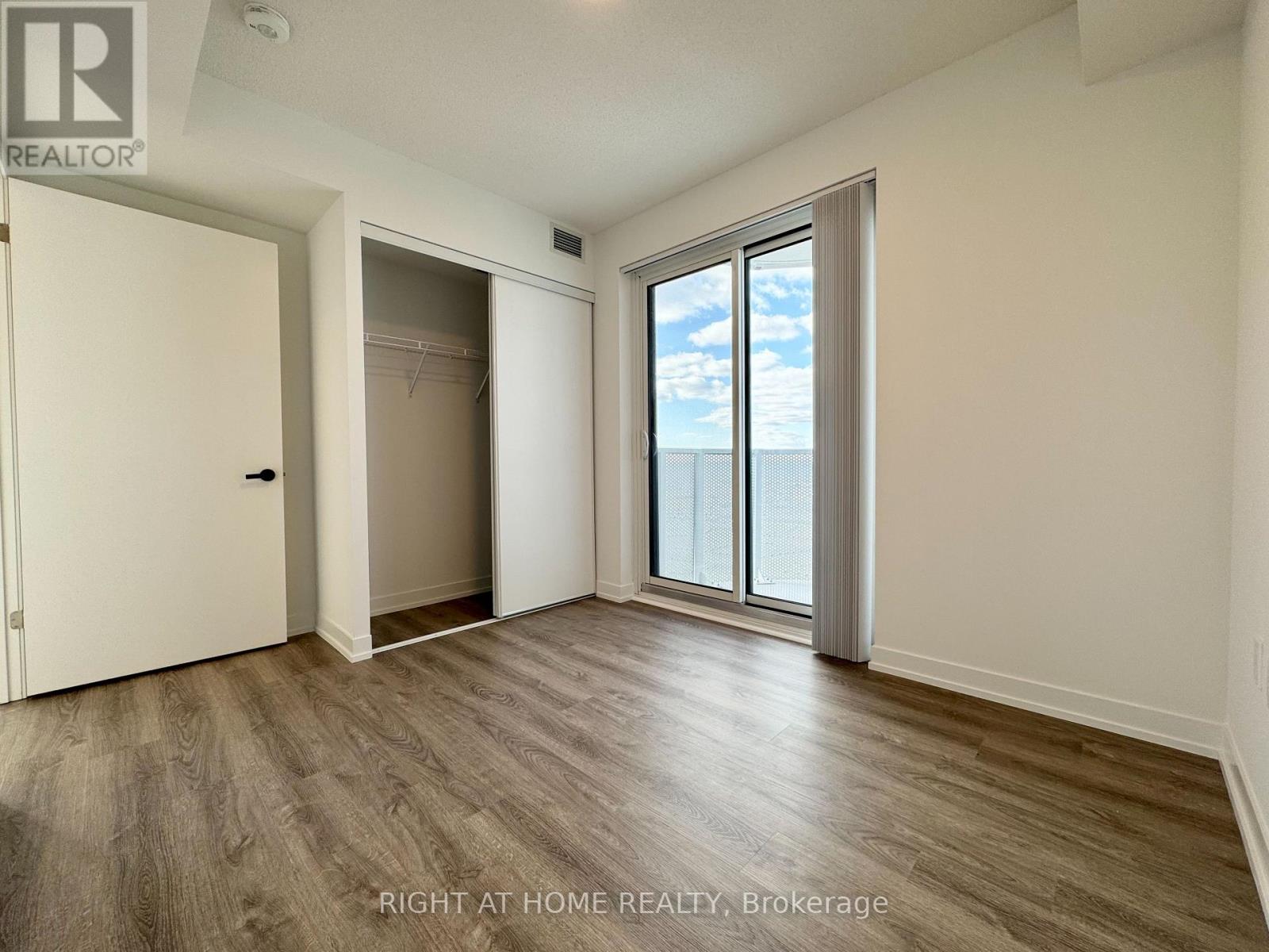 3311 - 195 Commerce Street, Vaughan, Ontario  L4K 0P9 - Photo 10 - N12963982