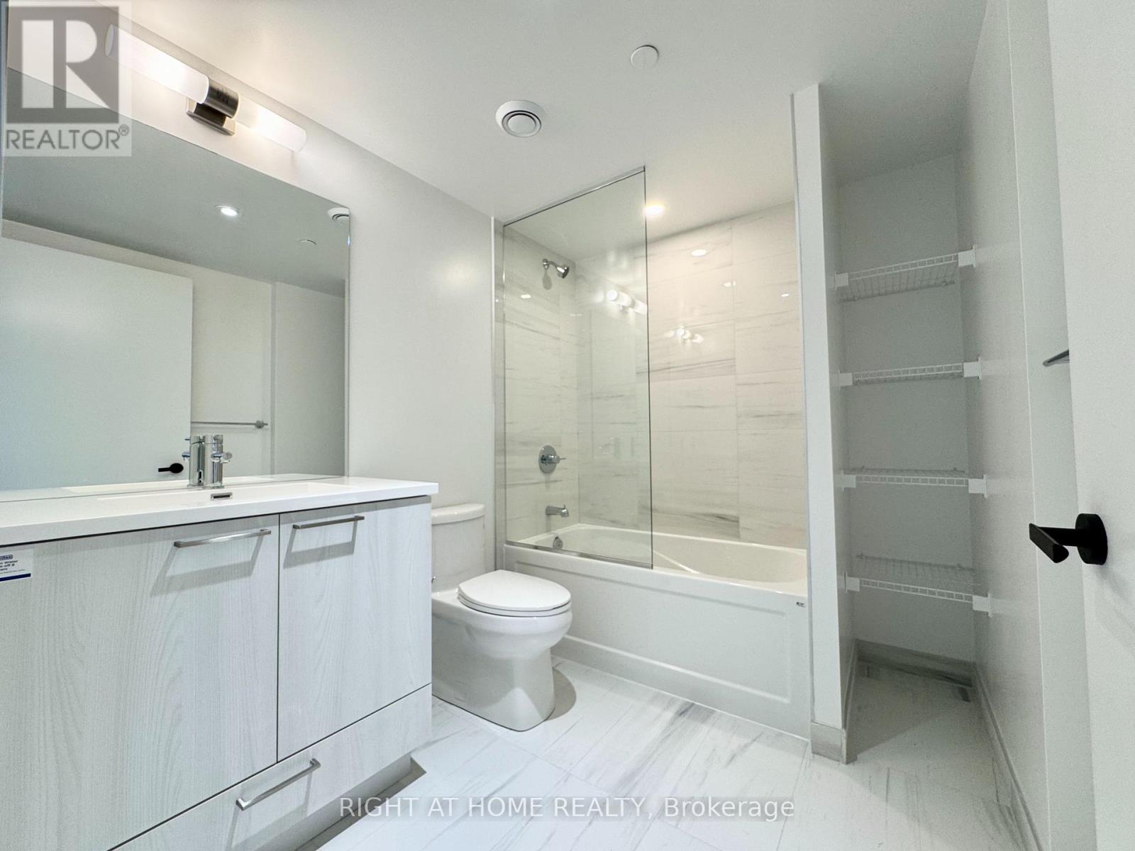 3311 - 195 Commerce Street, Vaughan, Ontario  L4K 0P9 - Photo 13 - N12963982