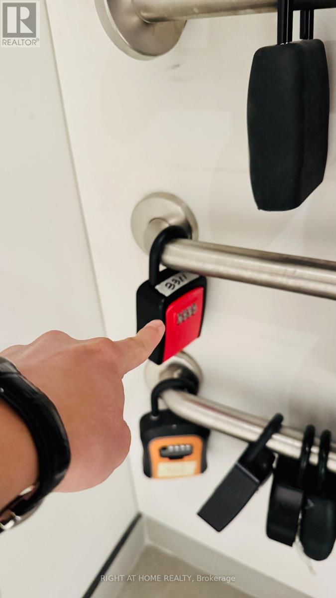 3311 - 195 Commerce Street, Vaughan, Ontario  L4K 0P9 - Photo 49 - N12963982