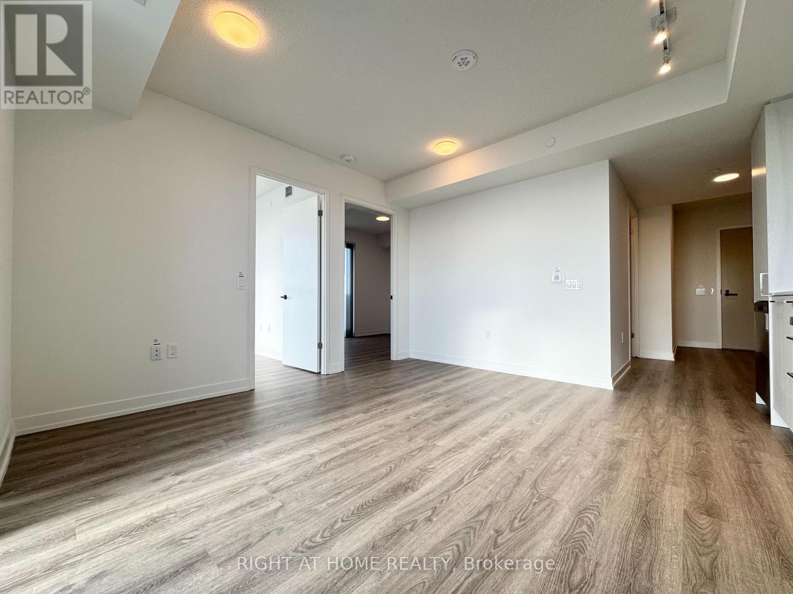 3311 - 195 Commerce Street, Vaughan, Ontario  L4K 0P9 - Photo 5 - N12963982