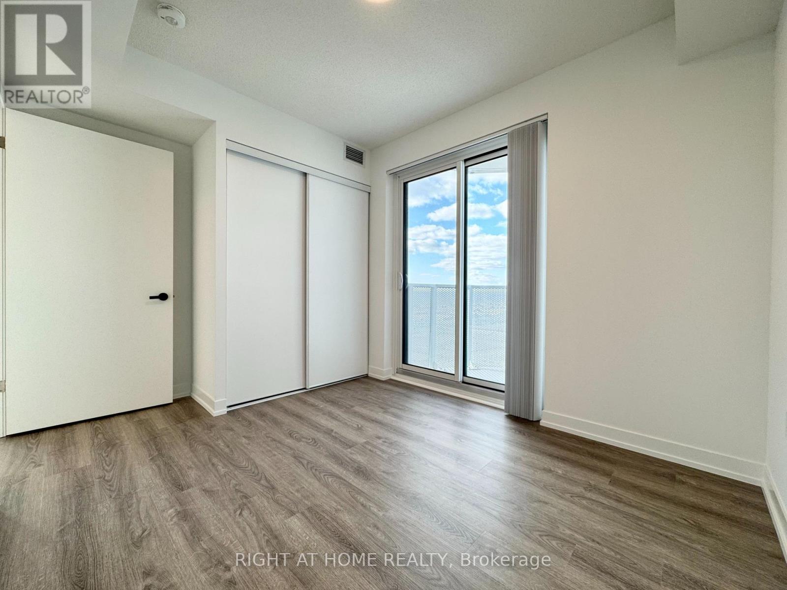 3311 - 195 Commerce Street, Vaughan, Ontario  L4K 0P9 - Photo 9 - N12963982