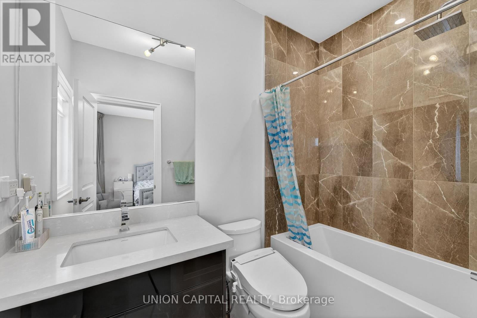 29 Elm Grove Avenue, Richmond Hill, Ontario  L4E 2T2 - Photo 30 - N12964000