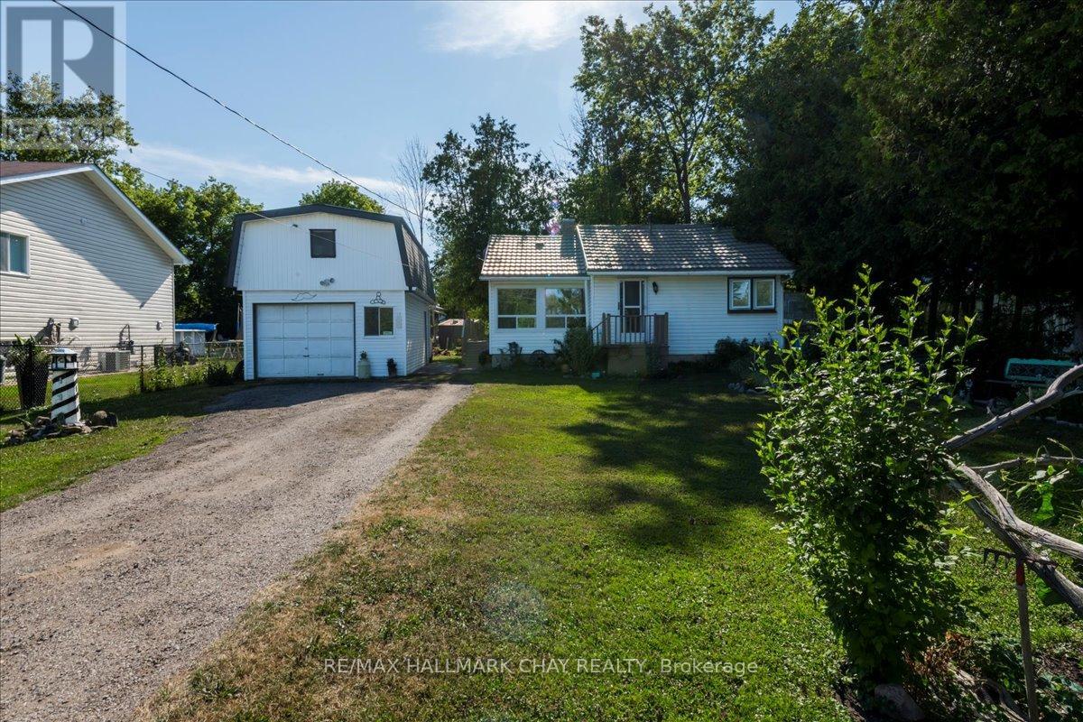 930 Gilmore Avenue, Innisfil, Ontario  L0L 1W0 - Photo 22 - N12964020