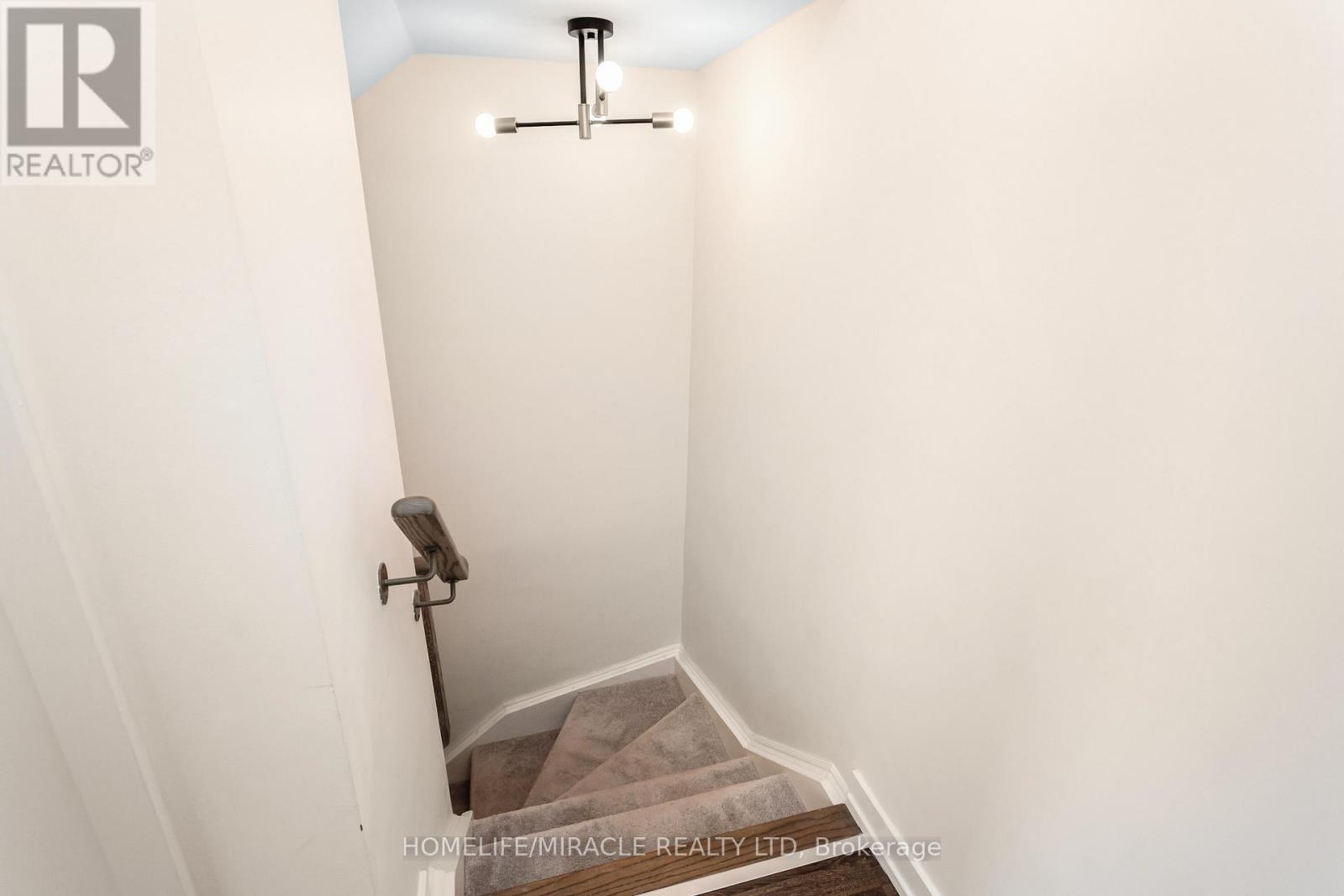 285 Dalhousie Street, Vaughan, Ontario  L4L 0L8 - Photo 10 - N12964058