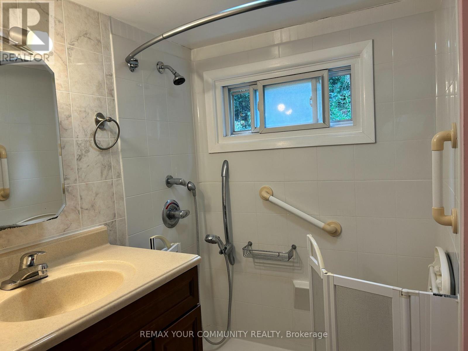 66 Bradford Street, East Gwillimbury, Ontario  L9N 1G6 - Photo 22 - N12964134