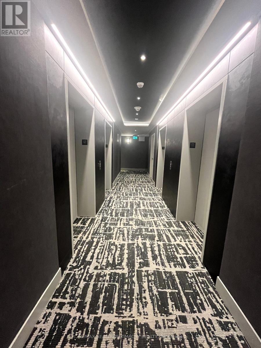 1205 - 30 Upper Mall Way, Vaughan, Ontario  L4J 0L7 - Photo 17 - N12964158