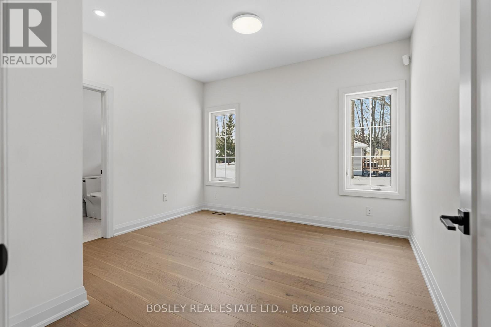 60 Pleasant Avenue N, Fort Erie, Ontario  L0S 1N0 - Photo 24 - X12964452