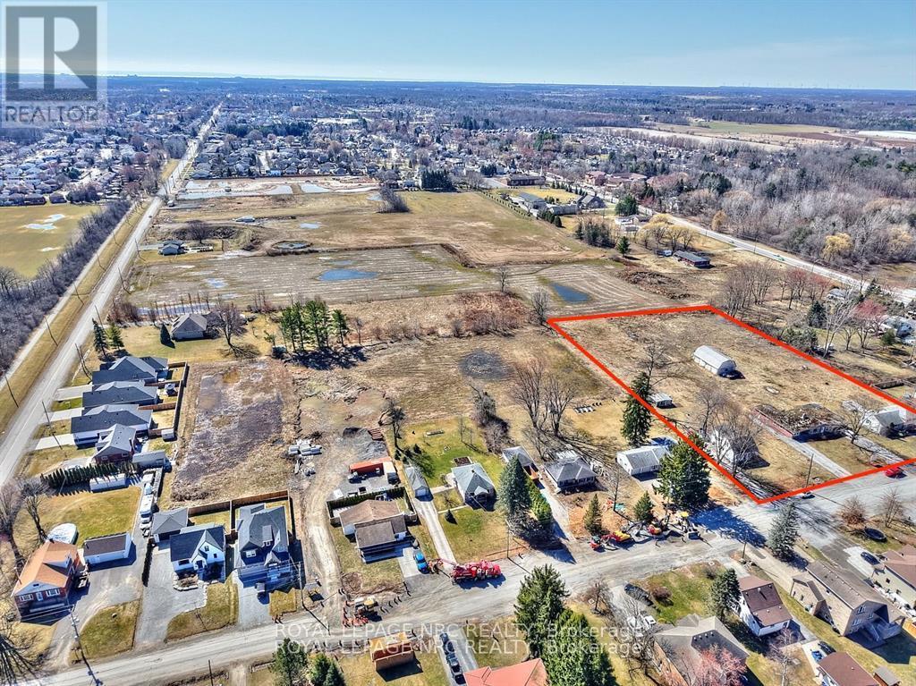 743 Quaker Road, Pelham, Ontario  L3C 3H3 - Photo 2 - X12964680