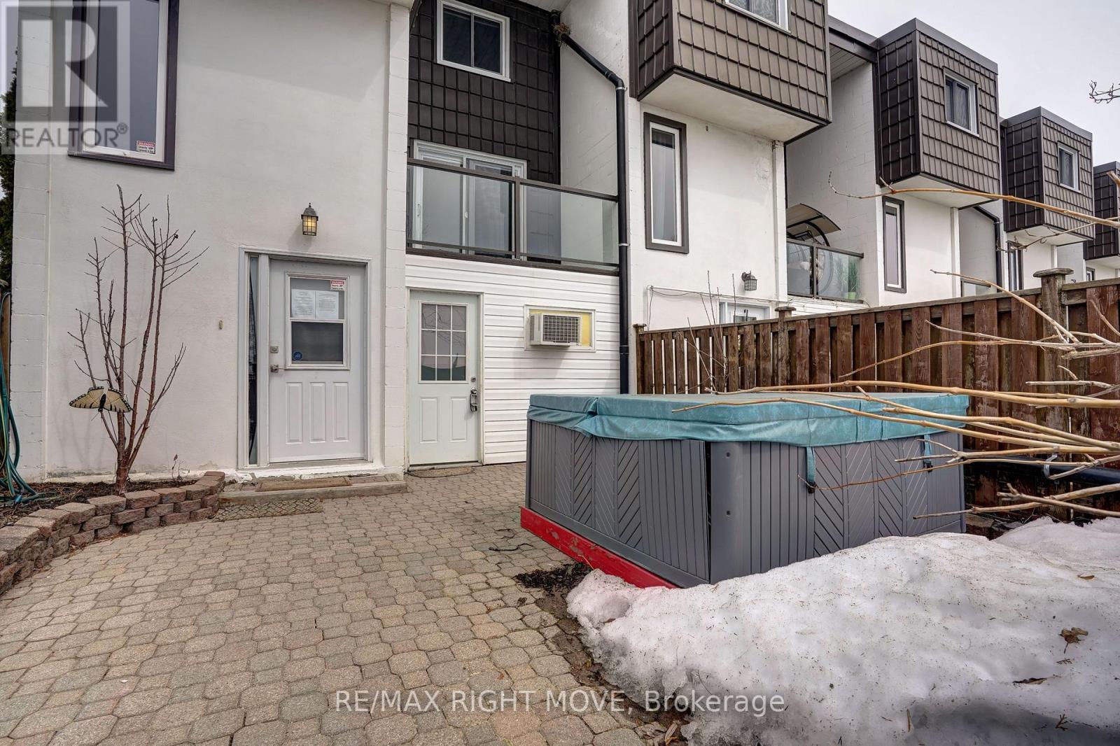 15 - 40 Victoria Crescent, Orillia, Ontario  L3V 6N6 - Photo 24 - S12964164