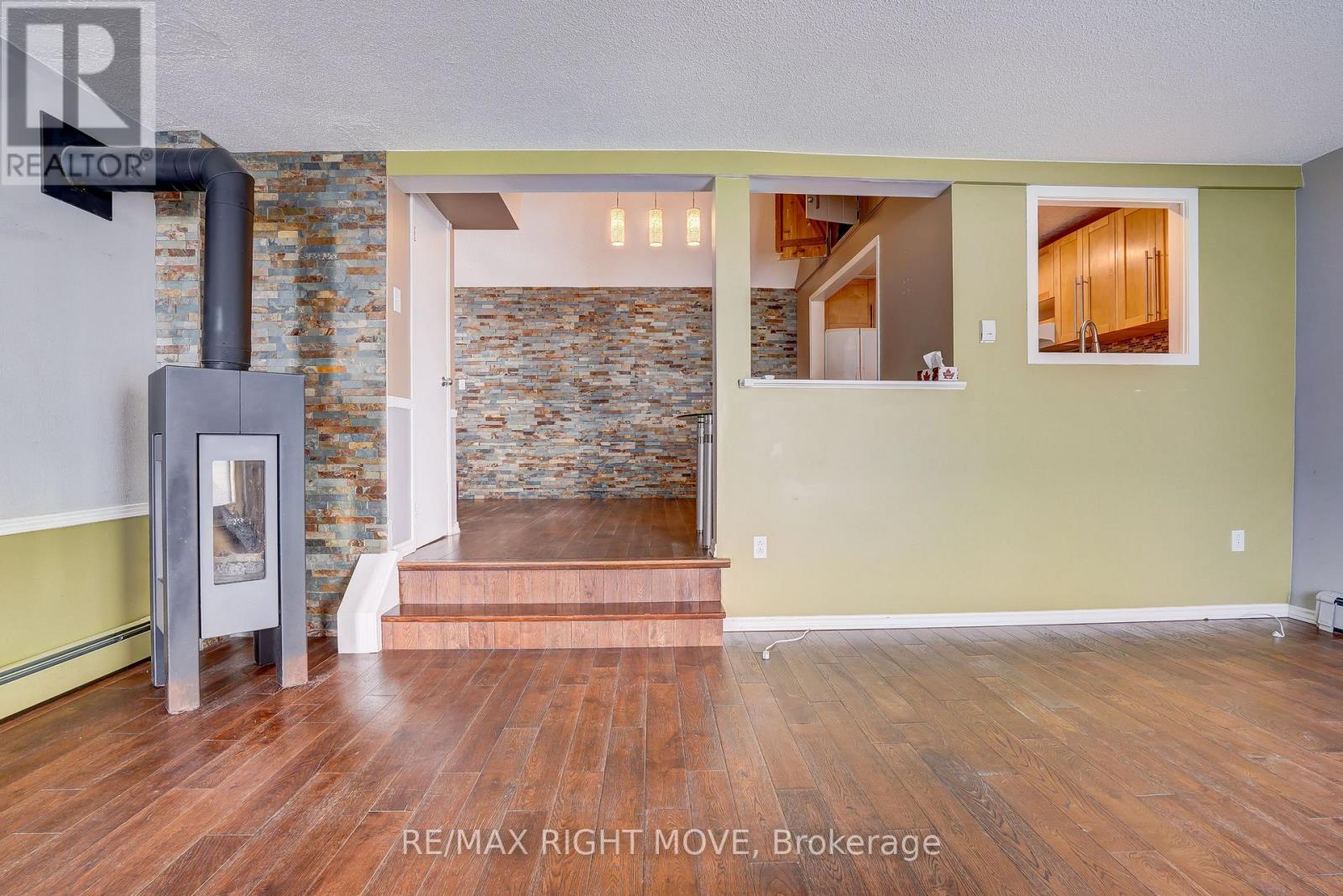 15 - 40 Victoria Crescent, Orillia, Ontario  L3V 6N6 - Photo 4 - S12964164