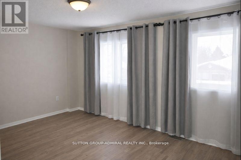 133 Columbia Road, Barrie, Ontario  L4N 8E3 - Photo 6 - S12964166