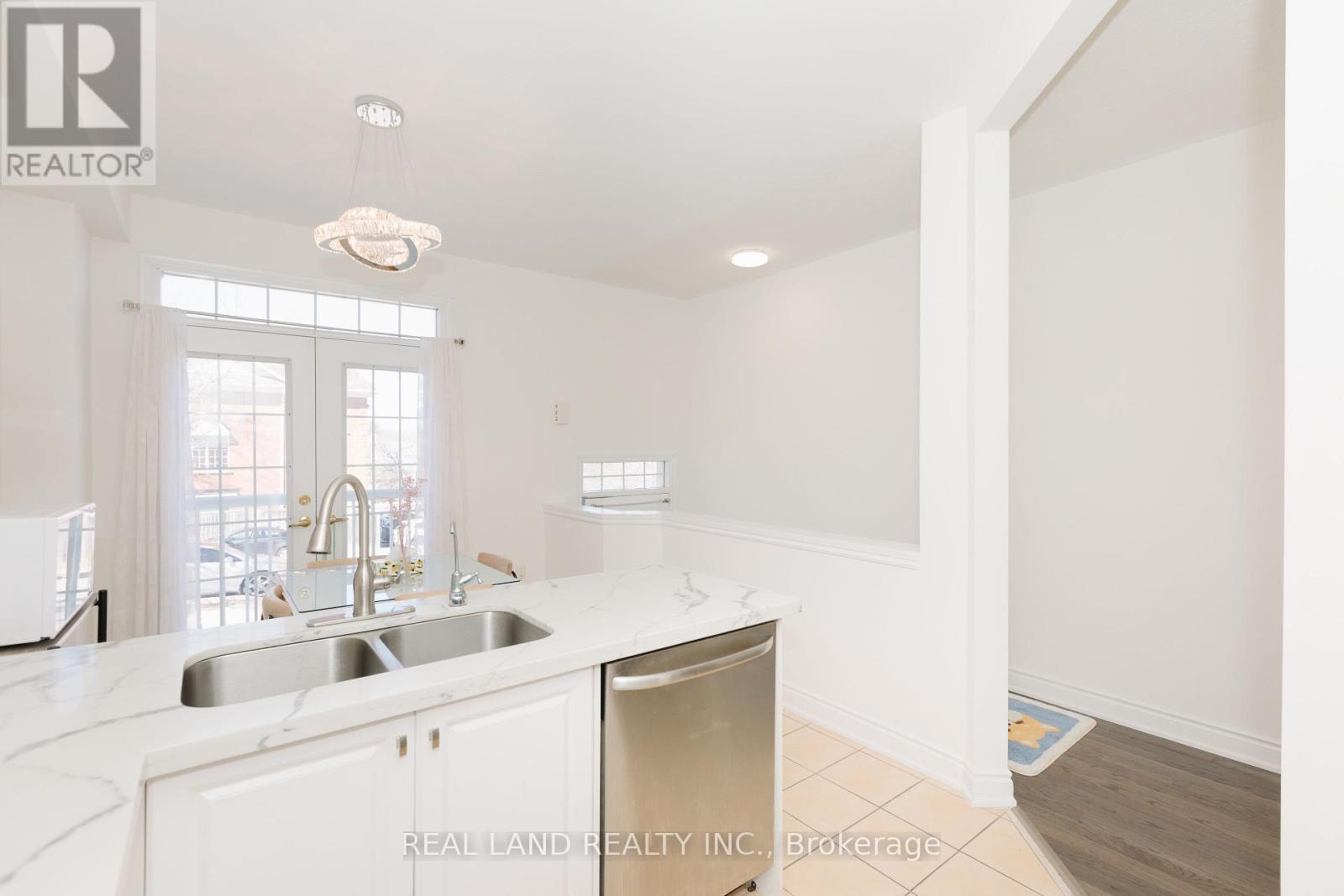 22 Loring Doolittle Court, Aurora, Ontario  L4G 7Y8 - Photo 12 - N12962538