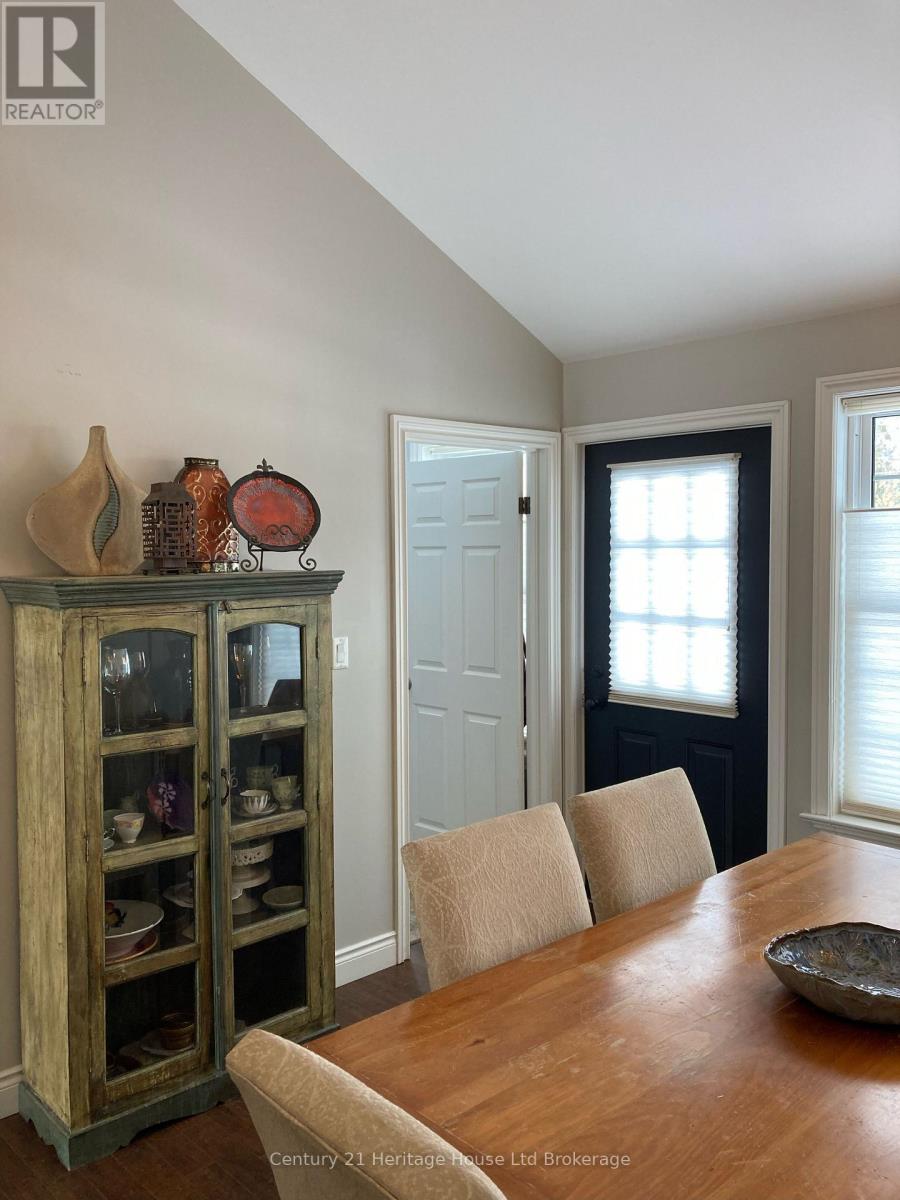 42 Potters Road N, Tillsonburg, Ontario  N4G 2G8 - Photo 5 - X12964694