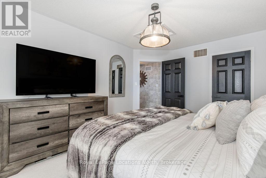 14 Berkshire Avenue, Wasaga Beach, Ontario  L9Z 0G3 - Photo 27 - S12964636