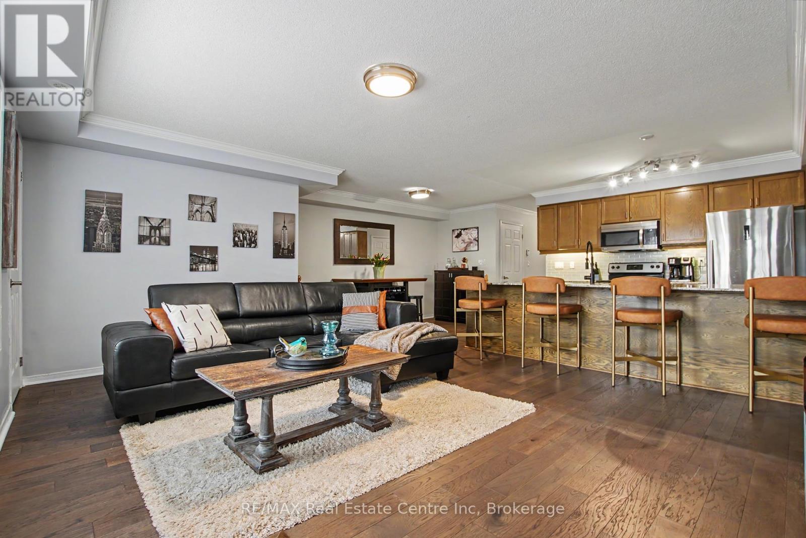 13 - 5 Armstrong Street, Orangeville, Ontario  L9W 0C5 - Photo 1 - W12964560