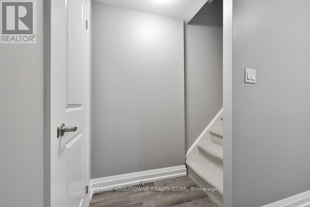 23 - 1525 Elm Road, Oakville, Ontario  L6H 1W3 - Photo 14 - W12963974