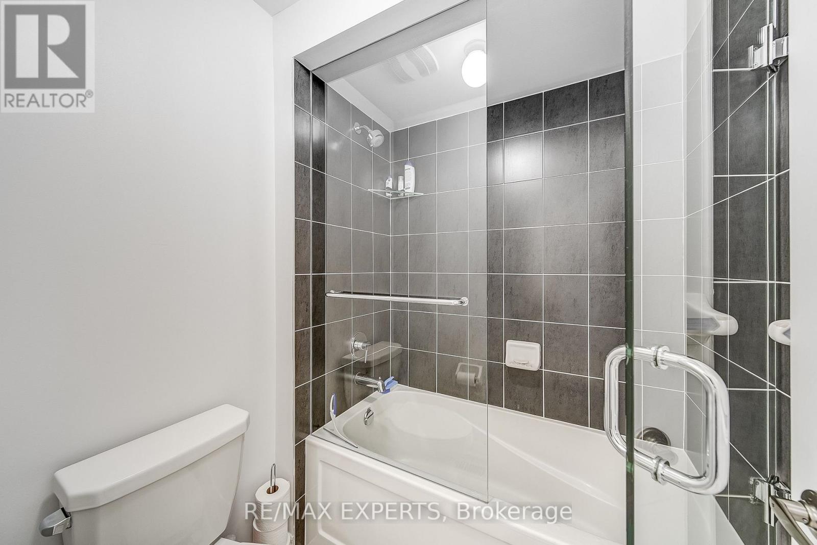 60 Humbershed Crescent, Caledon, Ontario  L7E 2X4 - Photo 33 - W12963992