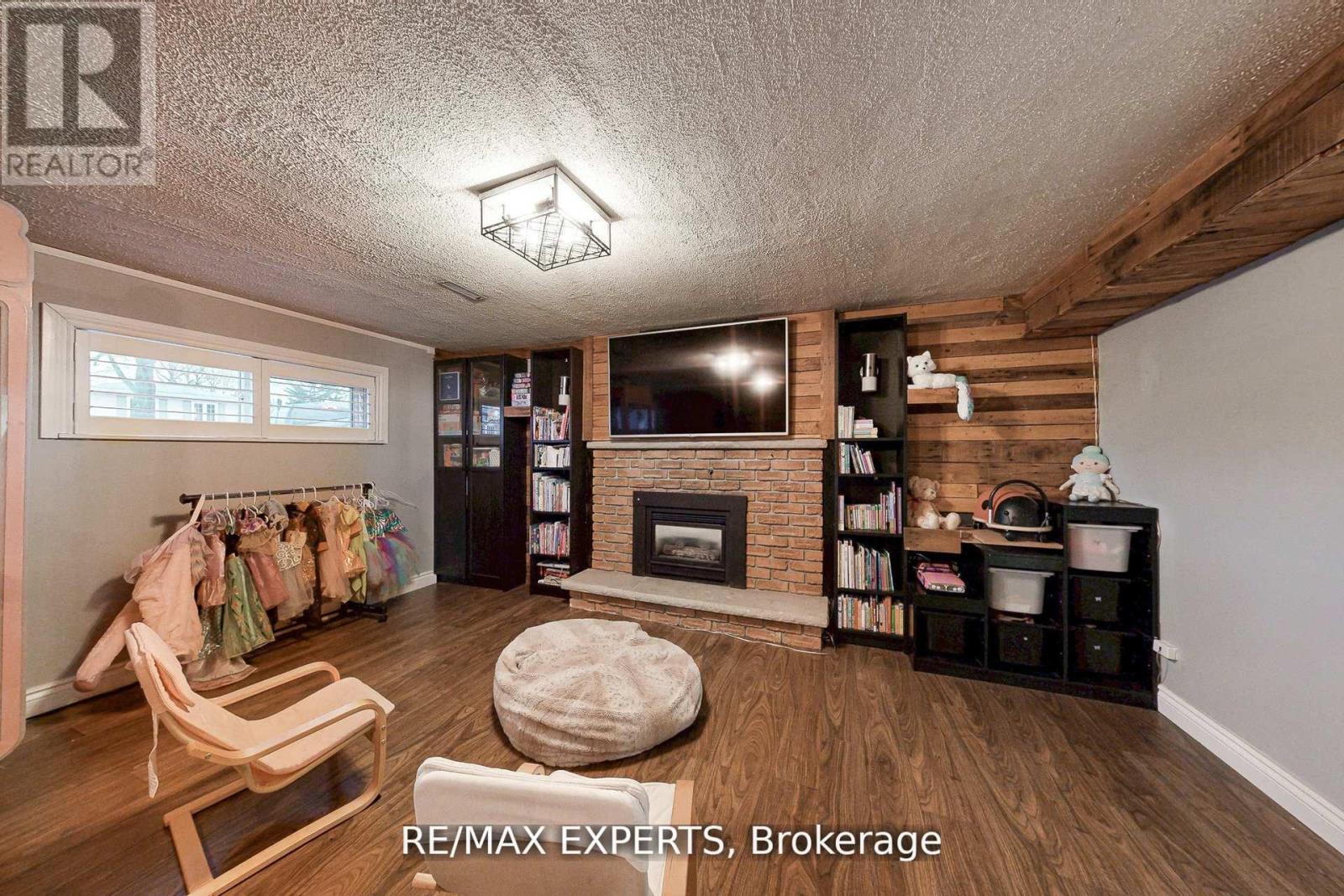 4323 Forsyth Boulevard, Burlington, Ontario  L7L 2M2 - Photo 29 - W12964010