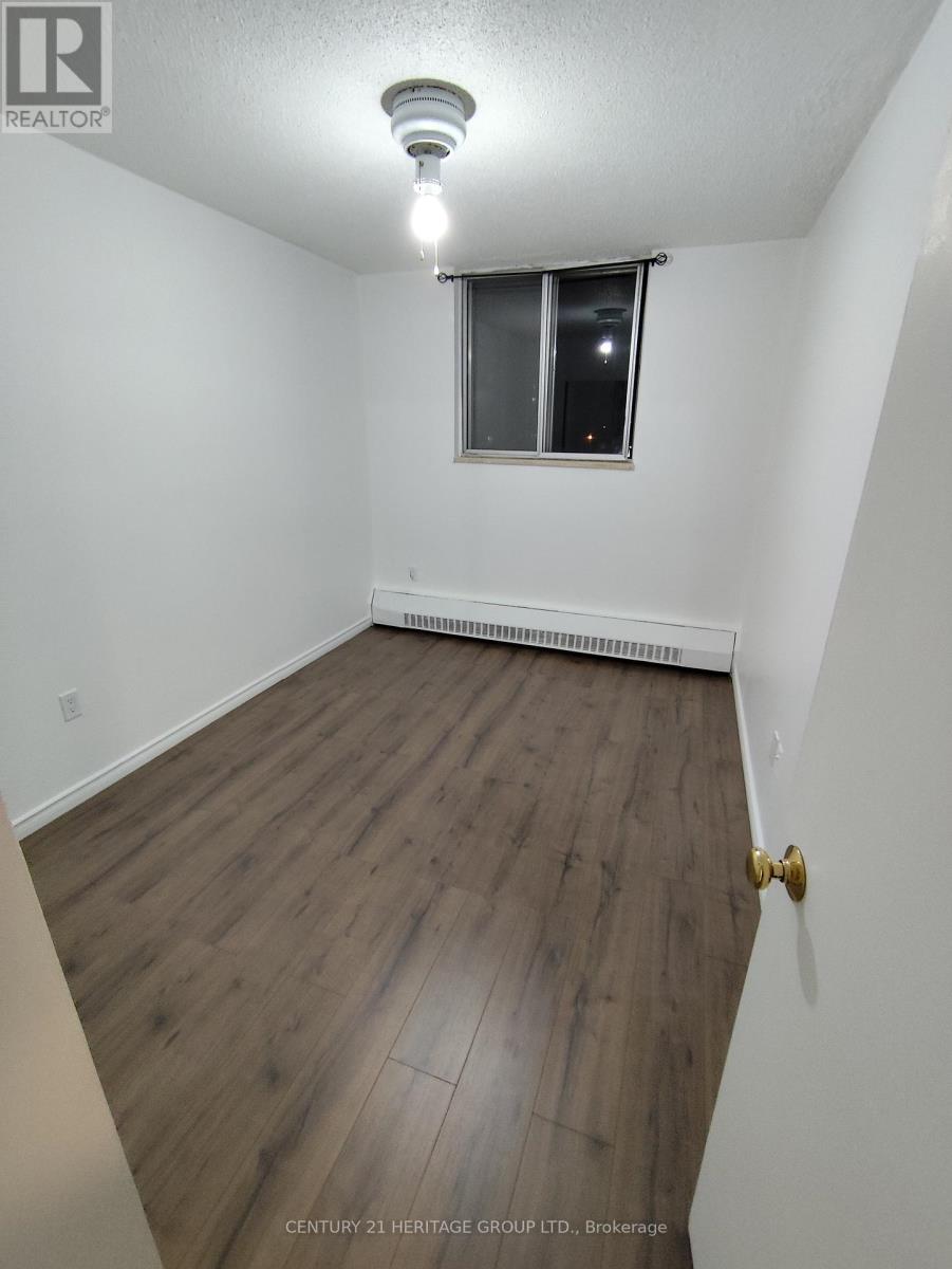 612 - 100 Lotherton Pathway, Toronto, Ontario  M6B 2G8 - Photo 10 - W12964016