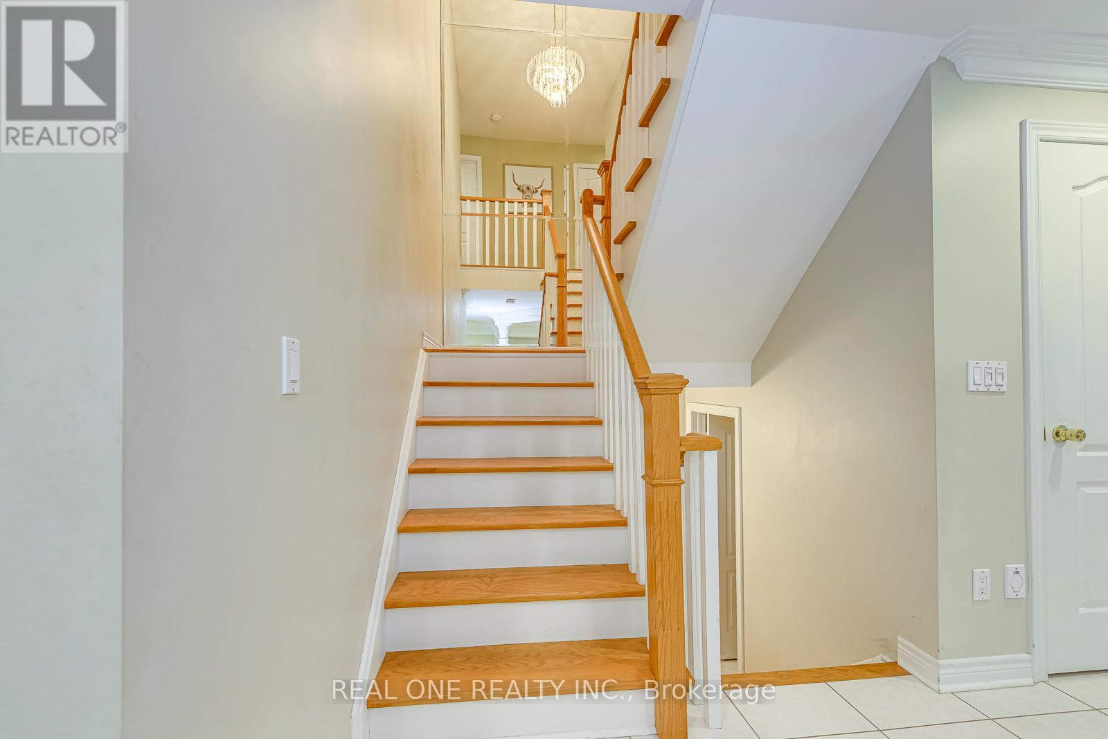 6 - 2250 Rockingham Drive, Oakville, Ontario  L6H 6J3 - Photo 18 - W12964026