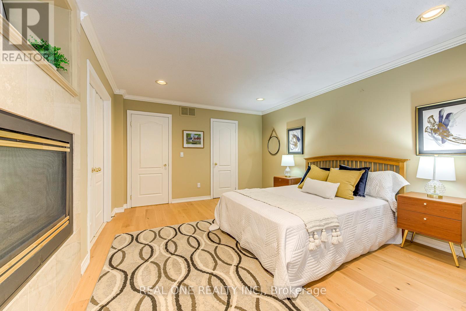 6 - 2250 Rockingham Drive, Oakville, Ontario  L6H 6J3 - Photo 23 - W12964026