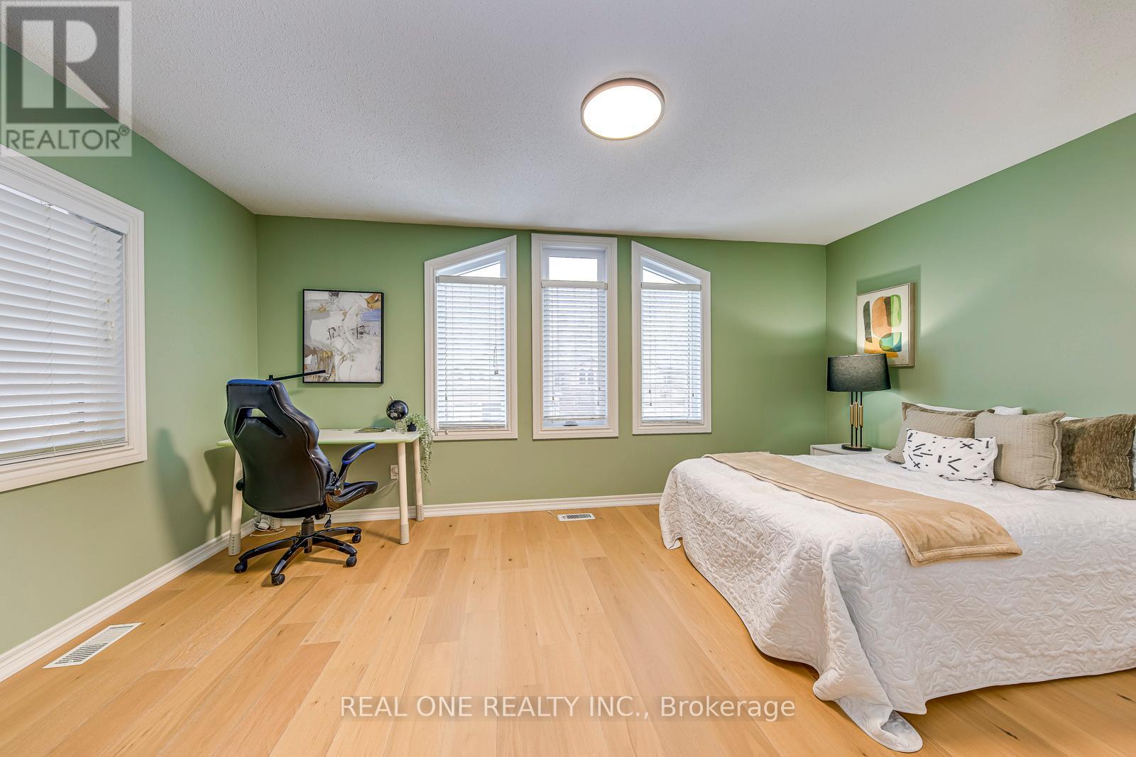 6 - 2250 Rockingham Drive, Oakville, Ontario  L6H 6J3 - Photo 29 - W12964026